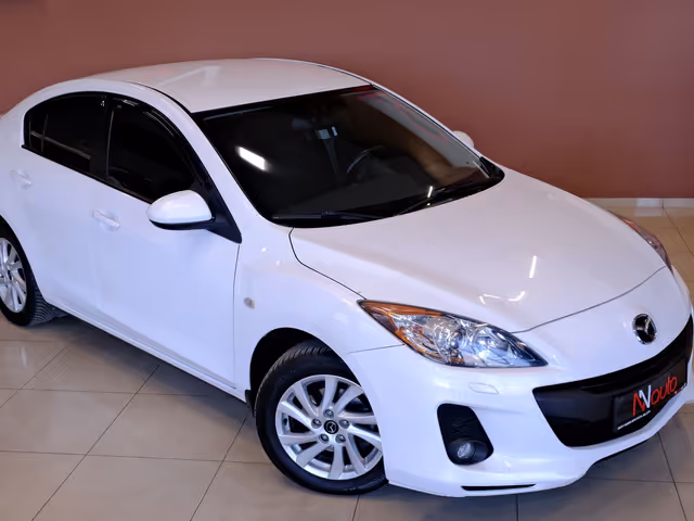 Mazda 3 - фото 4