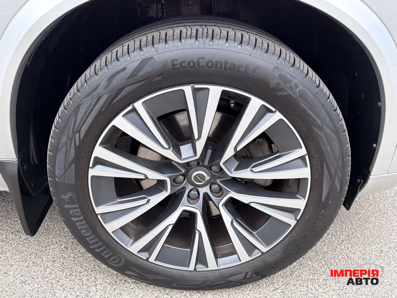 Volvo XC90 - фото 36