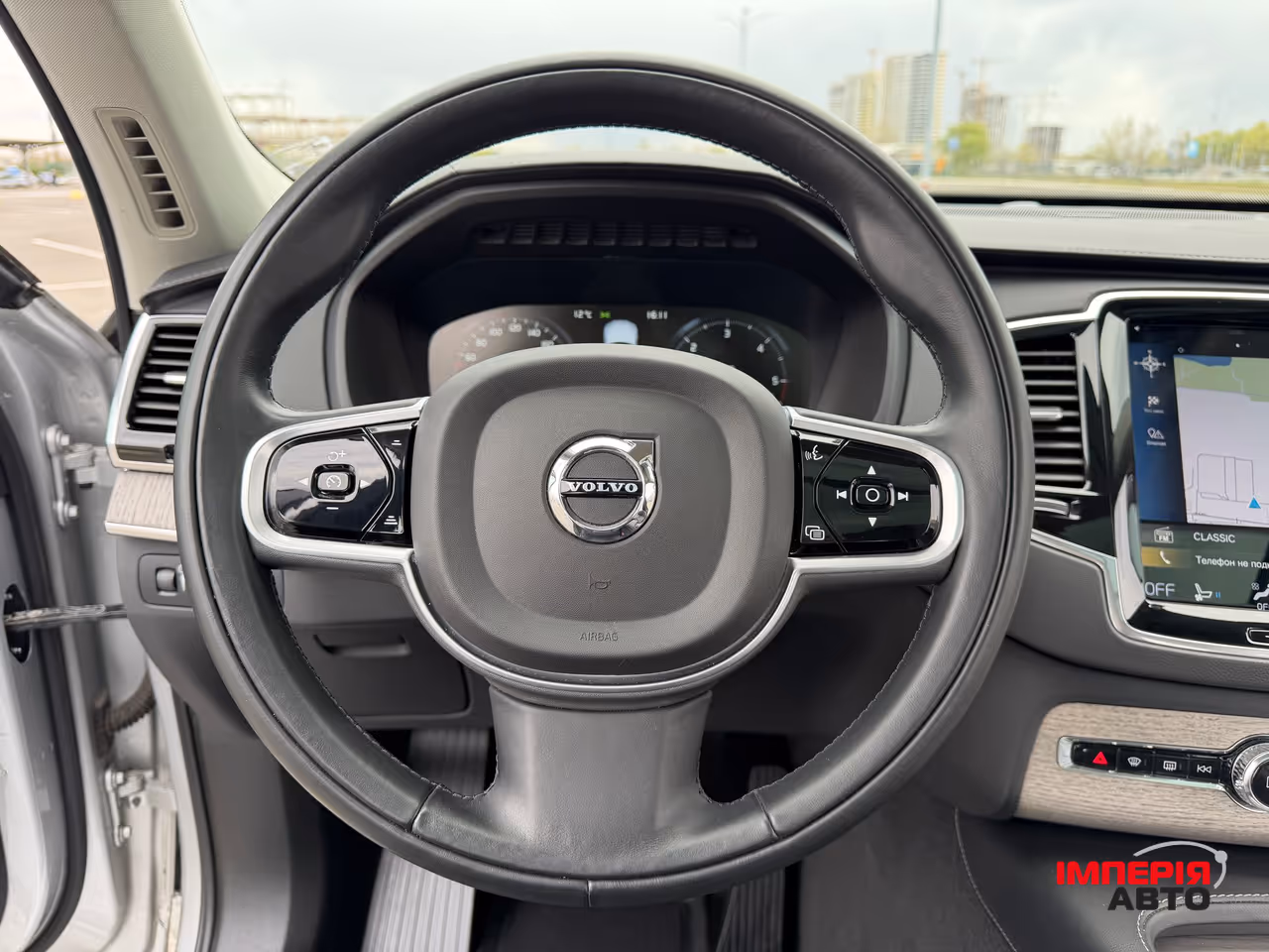 Volvo XC90 - фото 25