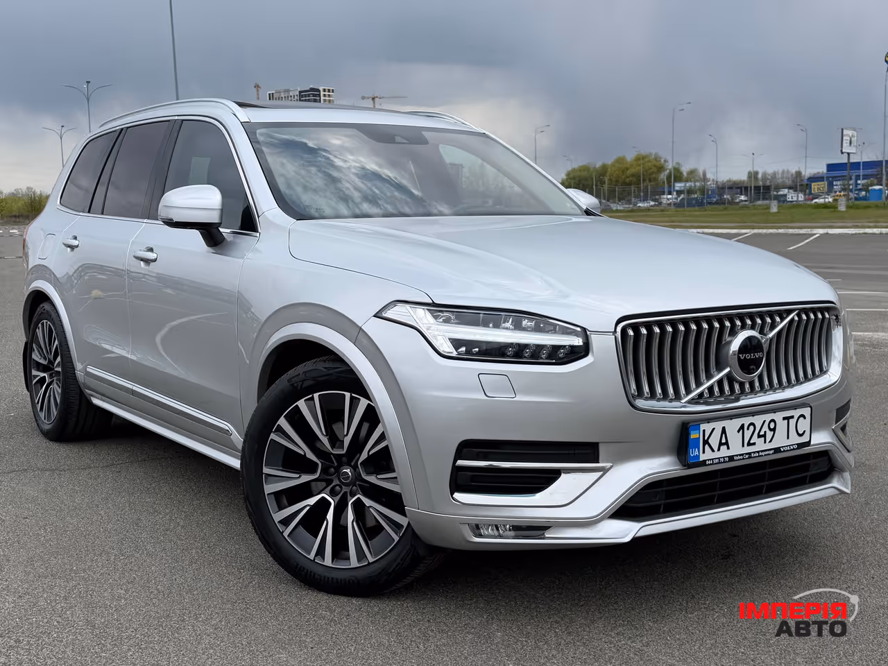 Volvo XC90 - фото 1