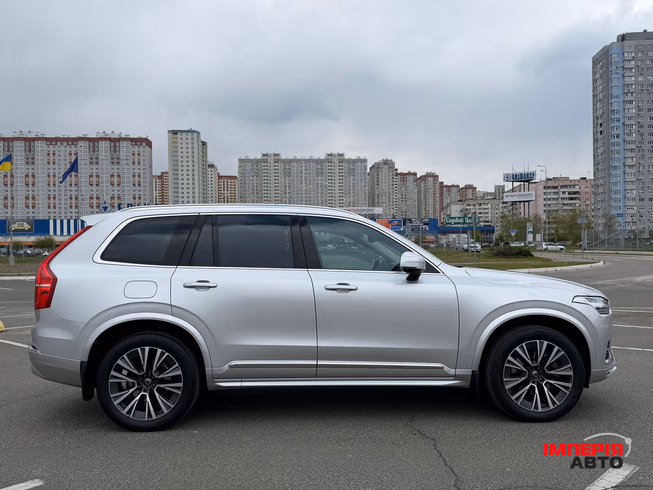 Volvo XC90 - фото 7