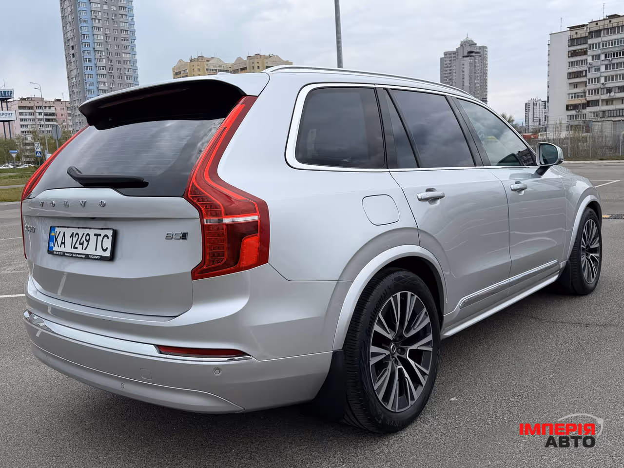 Volvo XC90 - фото 8