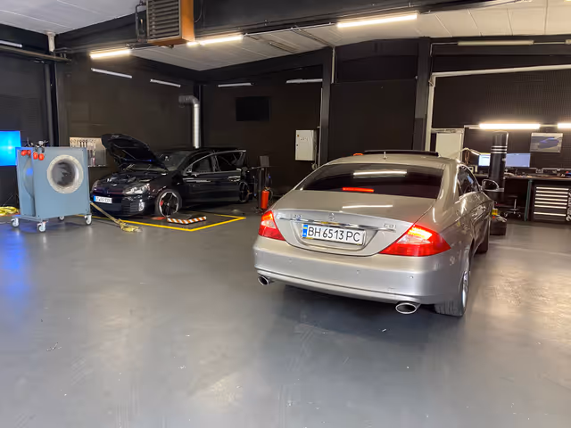 Mercedes-Benz CLS - фото 3