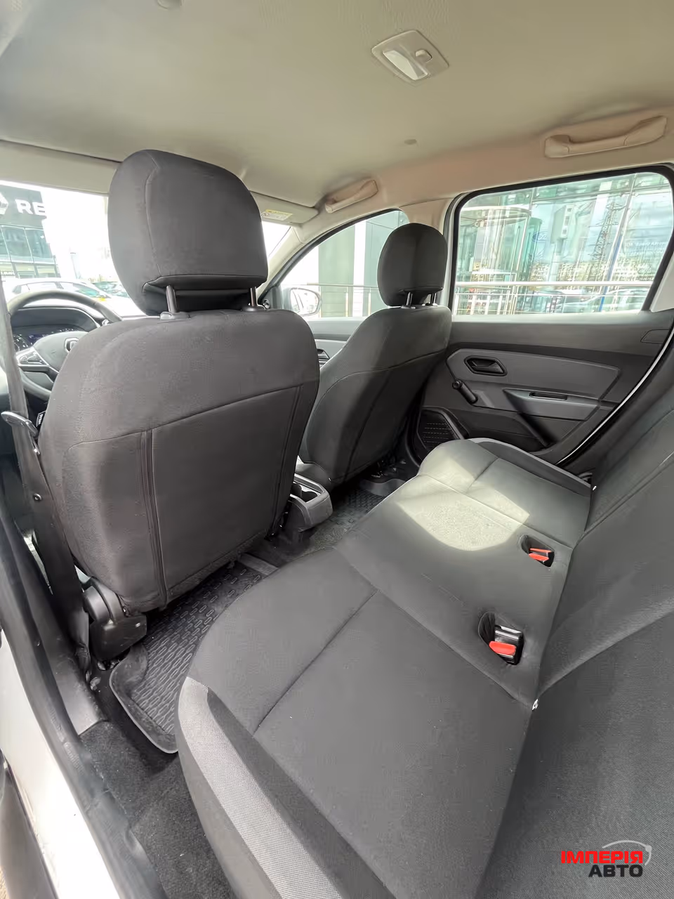 Renault Duster - фото 10