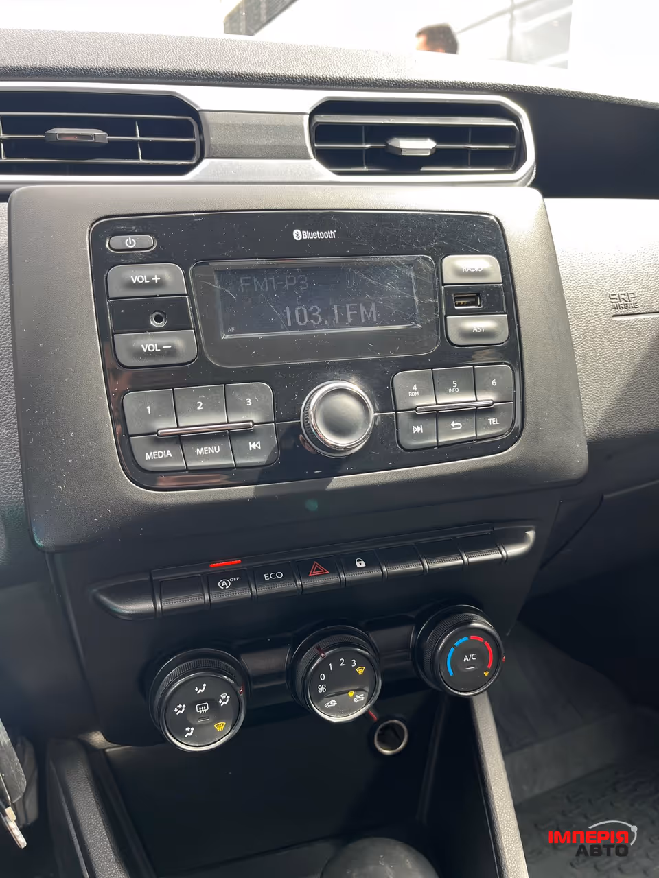 Renault Duster - фото 19