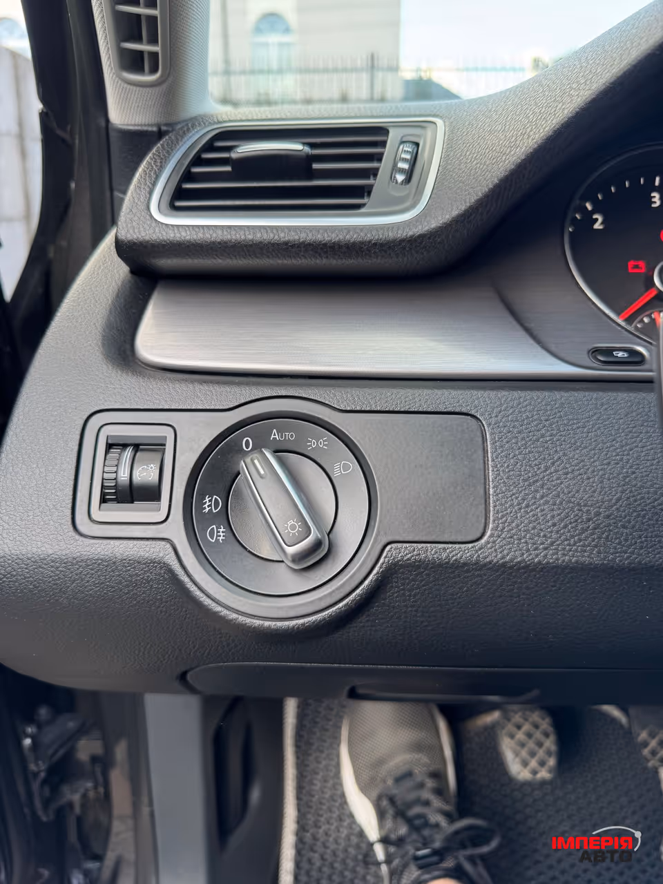 Volkswagen Passat - фото 11
