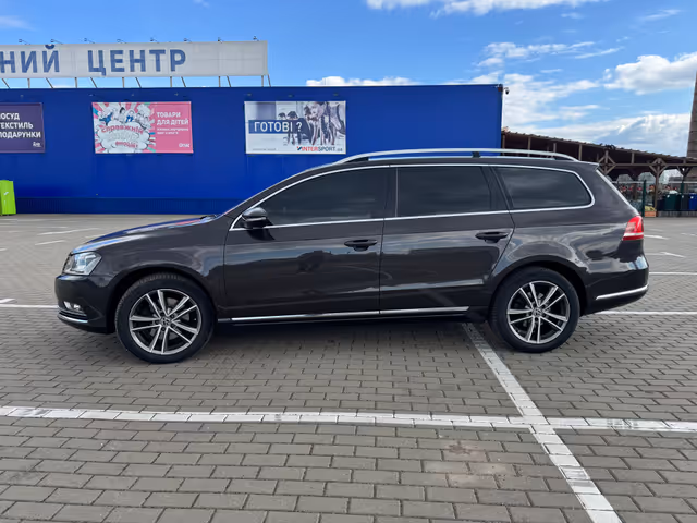 Volkswagen Passat - фото 3