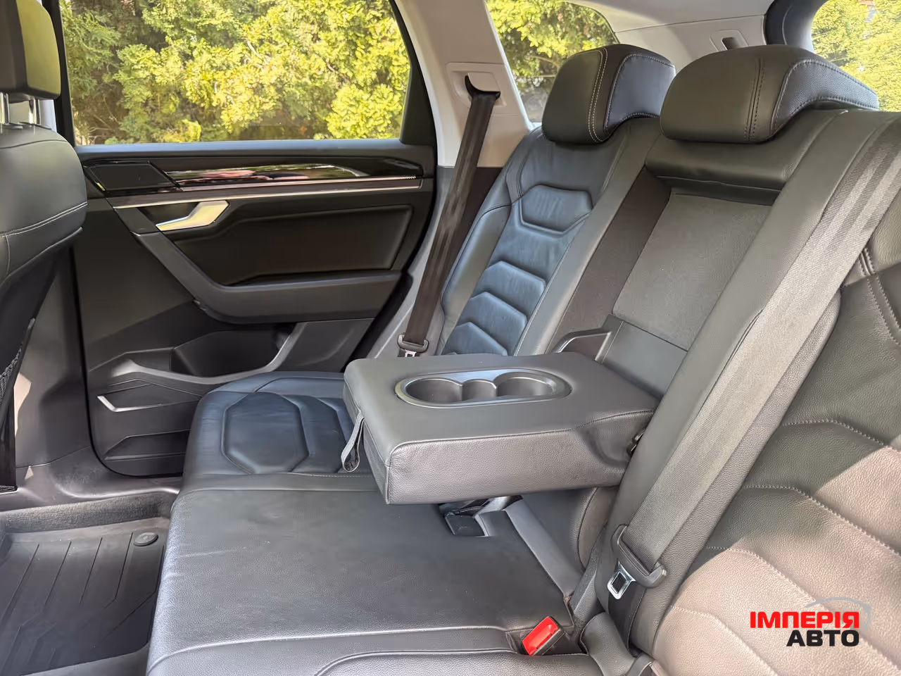 Volkswagen Touareg - фото 45