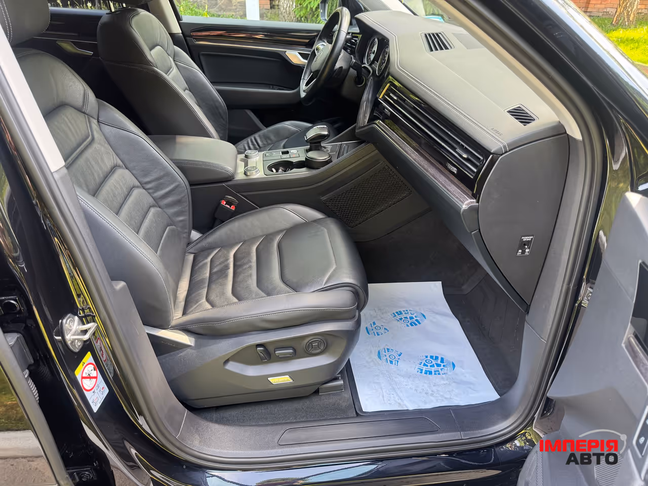 Volkswagen Touareg - фото 34