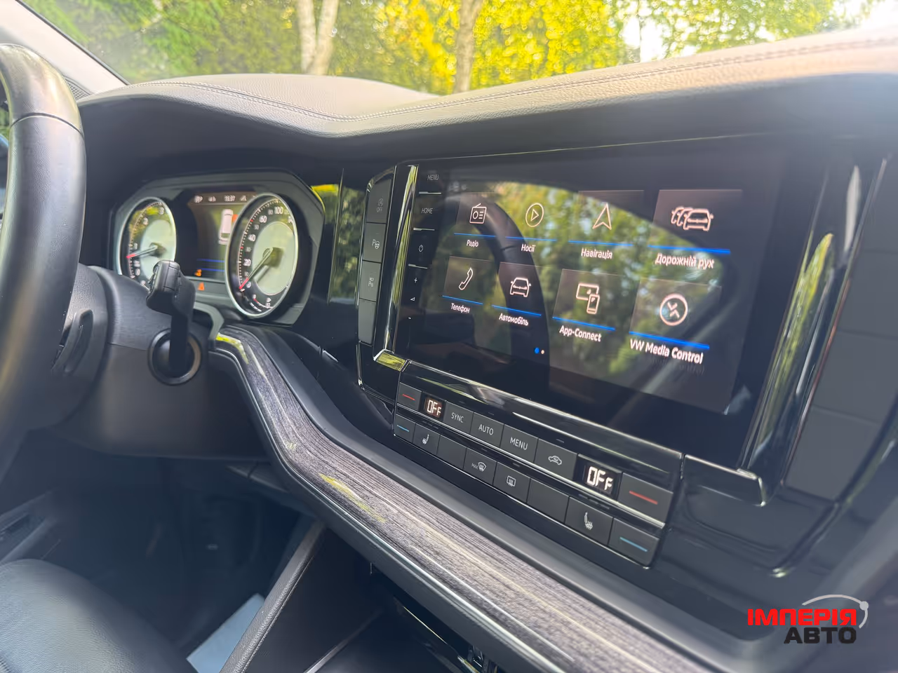 Volkswagen Touareg - фото 31