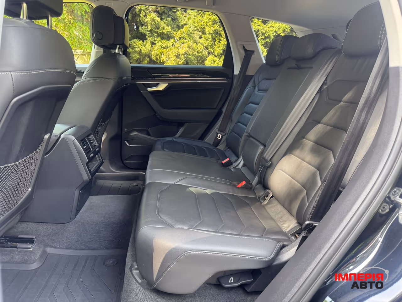 Volkswagen Touareg - фото 44