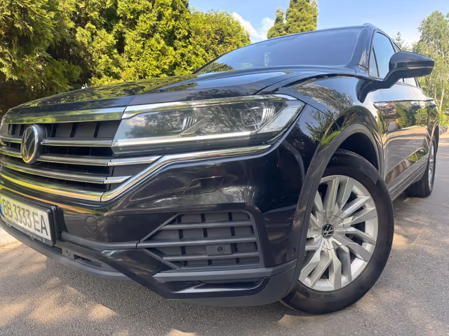 Volkswagen Touareg - фото 3