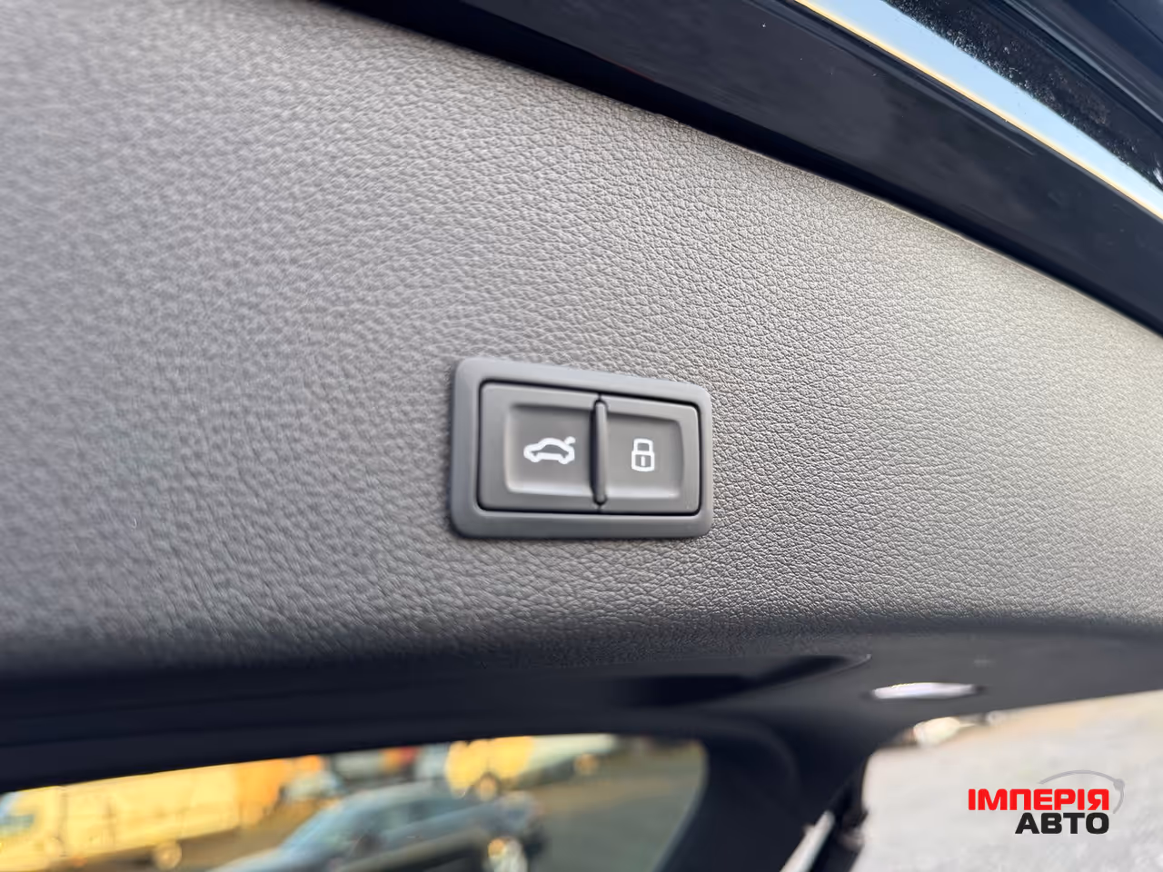 Audi e-tron - фото 9