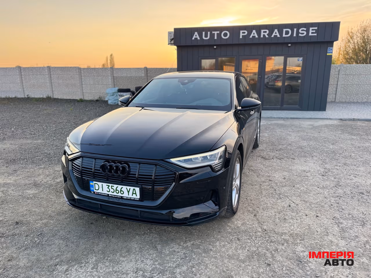 Audi e-tron - фото 12