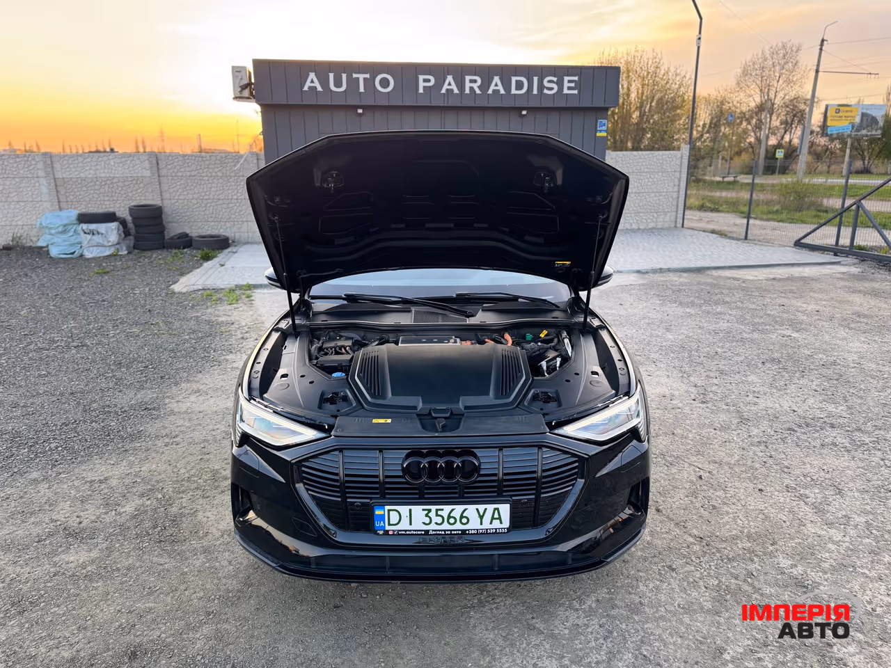 Audi e-tron - фото 13