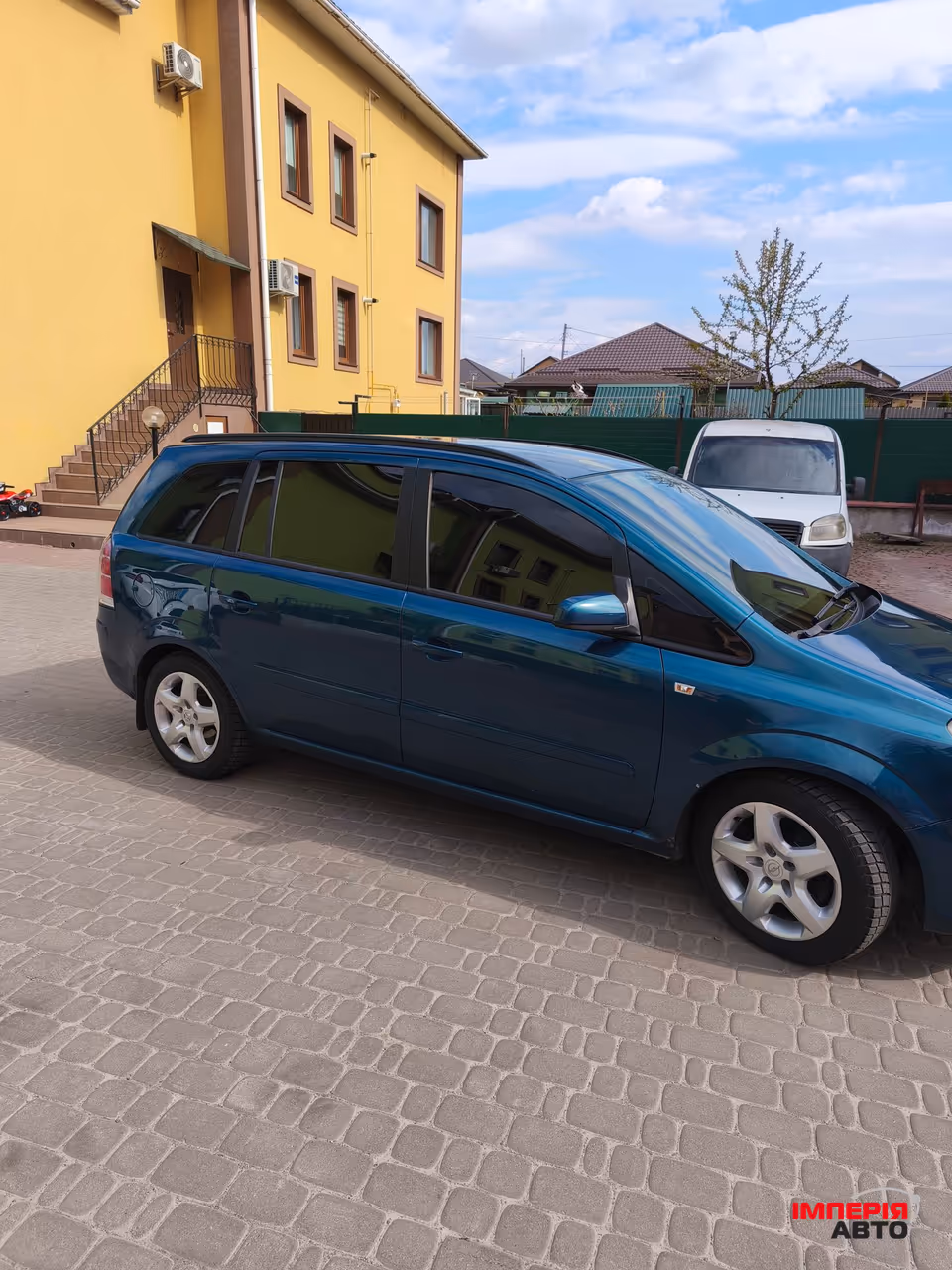 Opel Zafira - фото 8