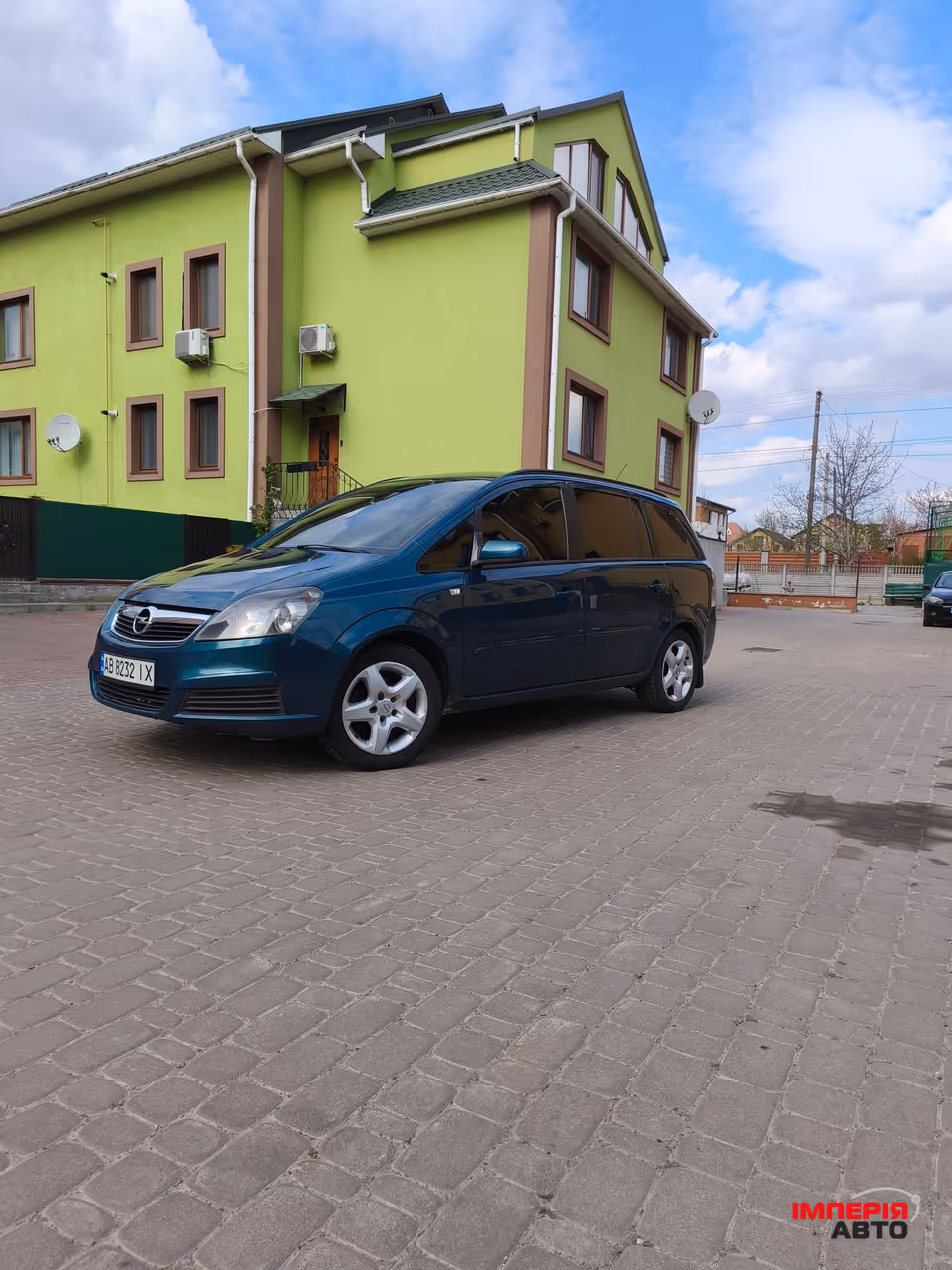Opel Zafira - фото 1