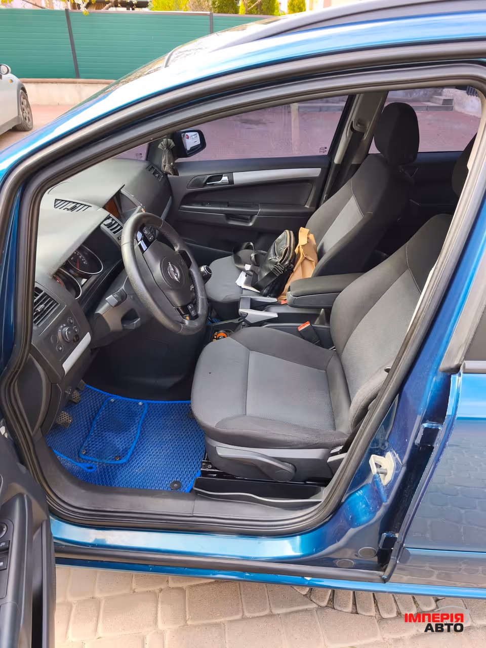Opel Zafira - фото 15
