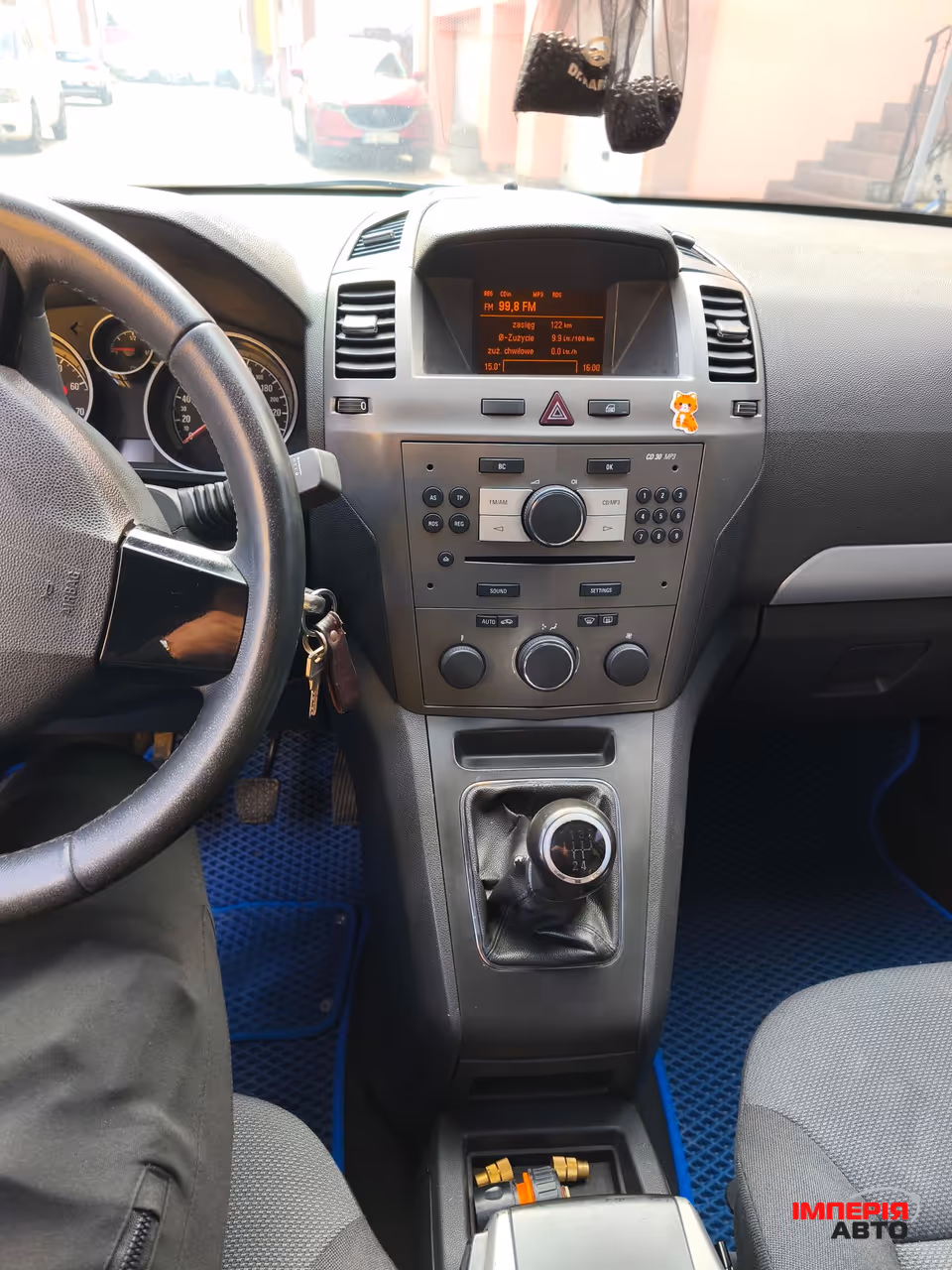 Opel Zafira - фото 18