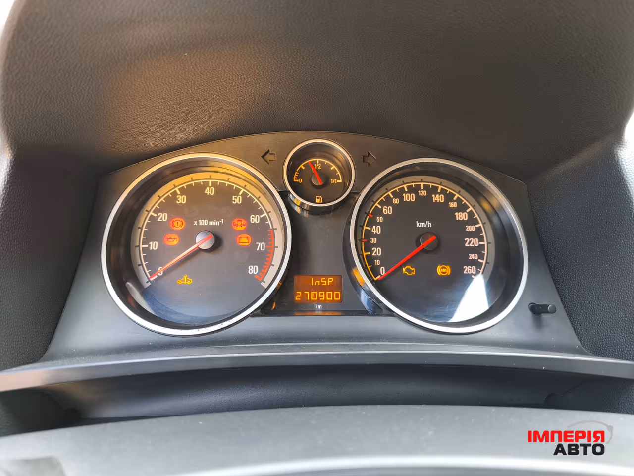 Opel Zafira - фото 17
