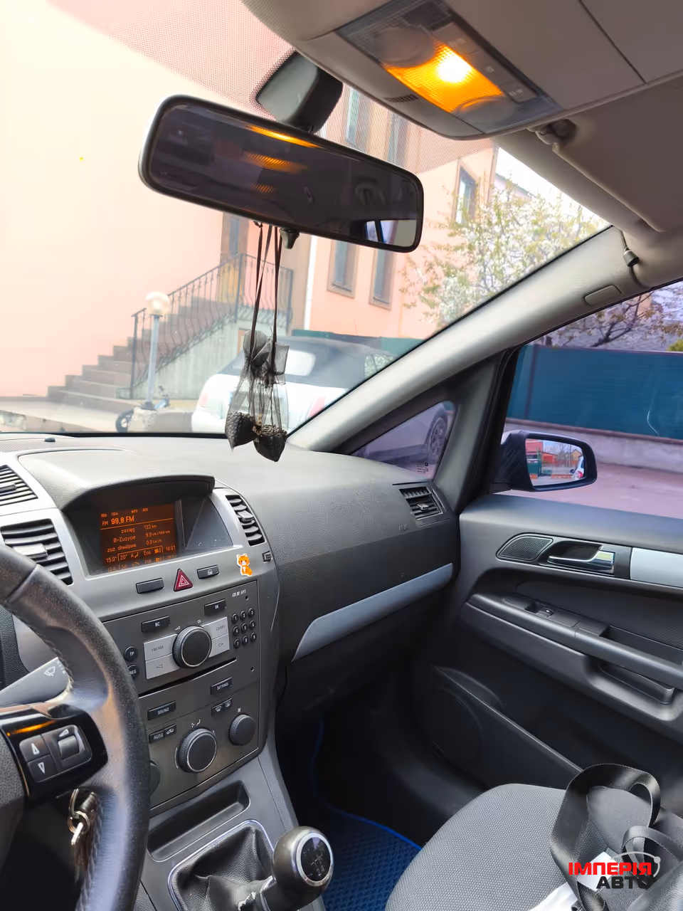 Opel Zafira - фото 19