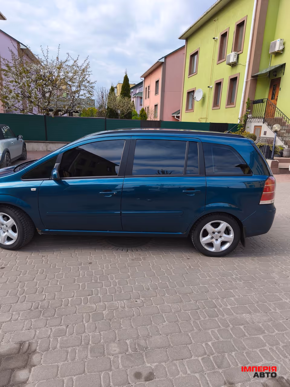 Opel Zafira - фото 13