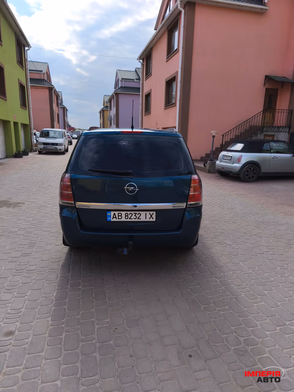 Opel Zafira - фото 11