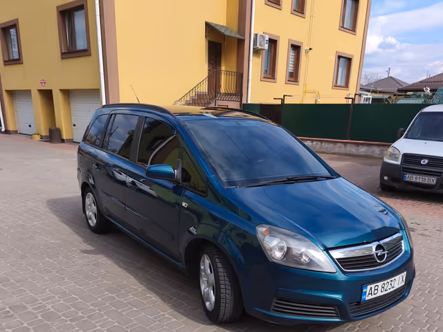 Opel Zafira - фото 3