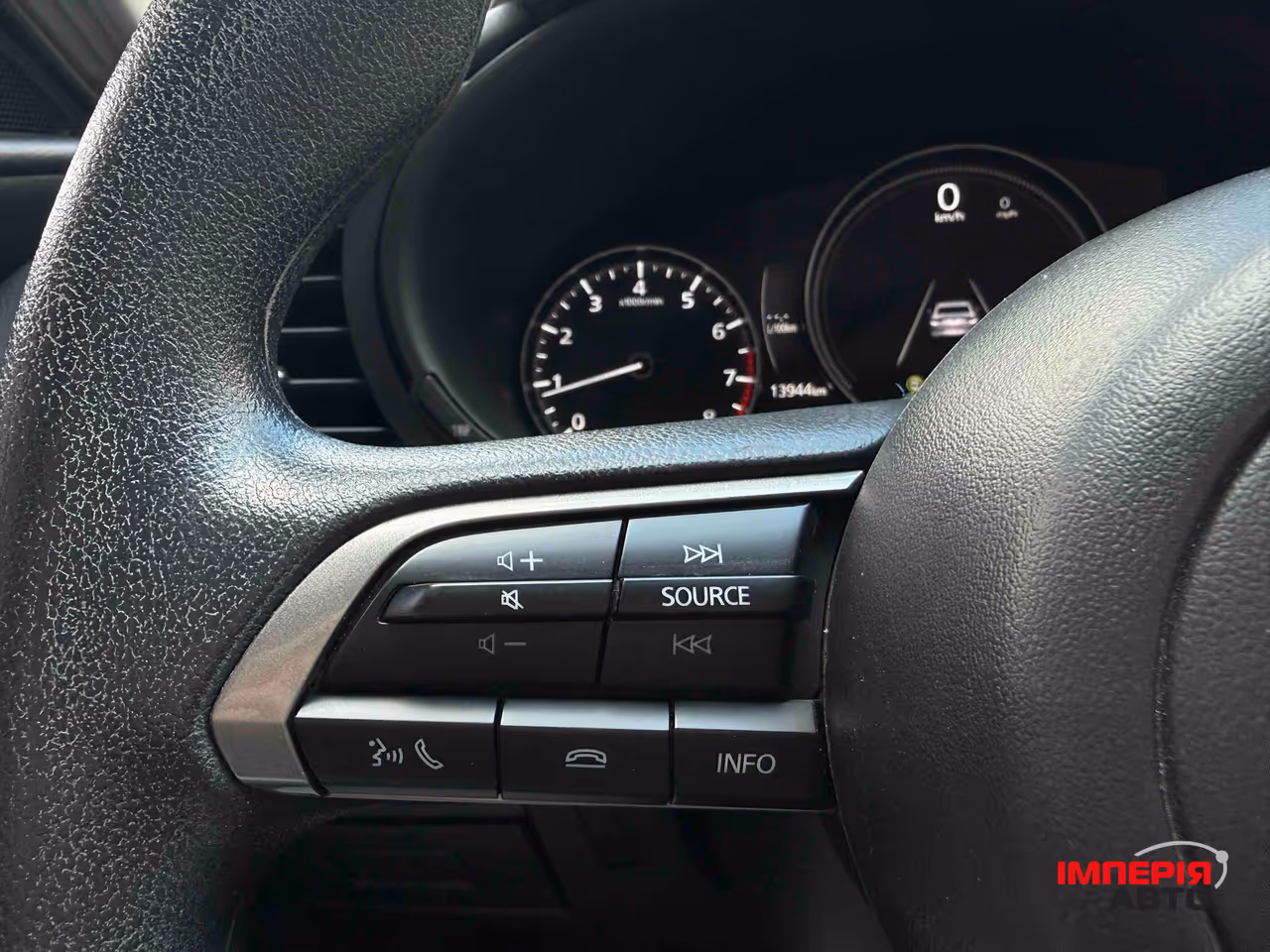 Mazda 3 - фото 30