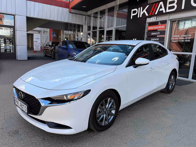 Mazda 3 - фото 2
