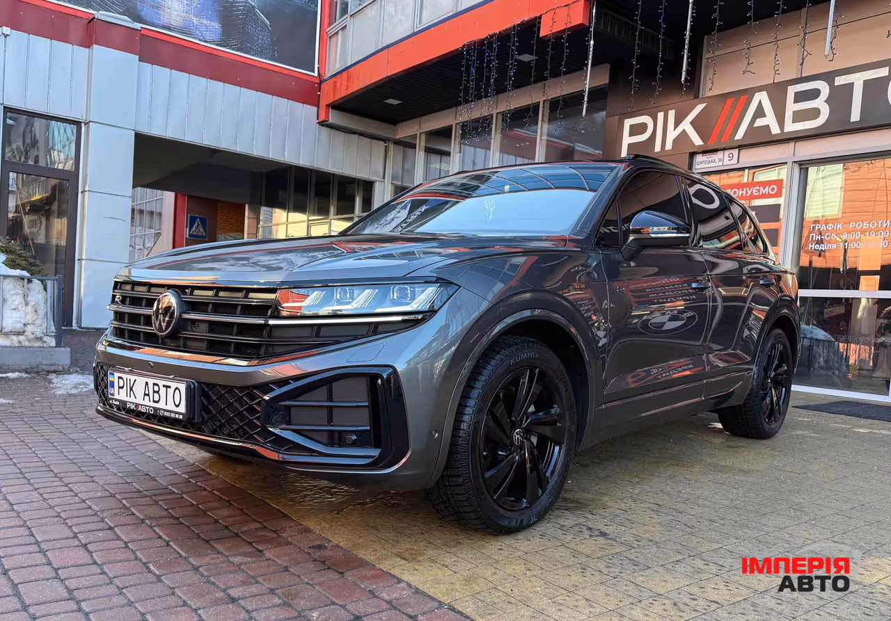 Volkswagen Touareg - фото 2