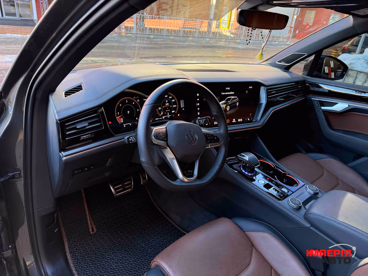 Volkswagen Touareg - фото 23