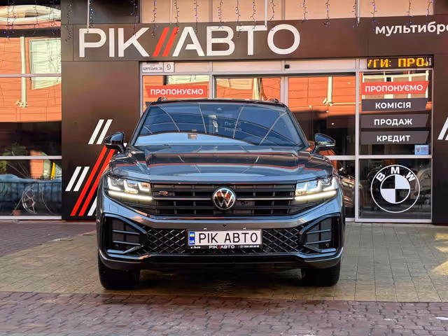 Volkswagen Touareg - фото 3