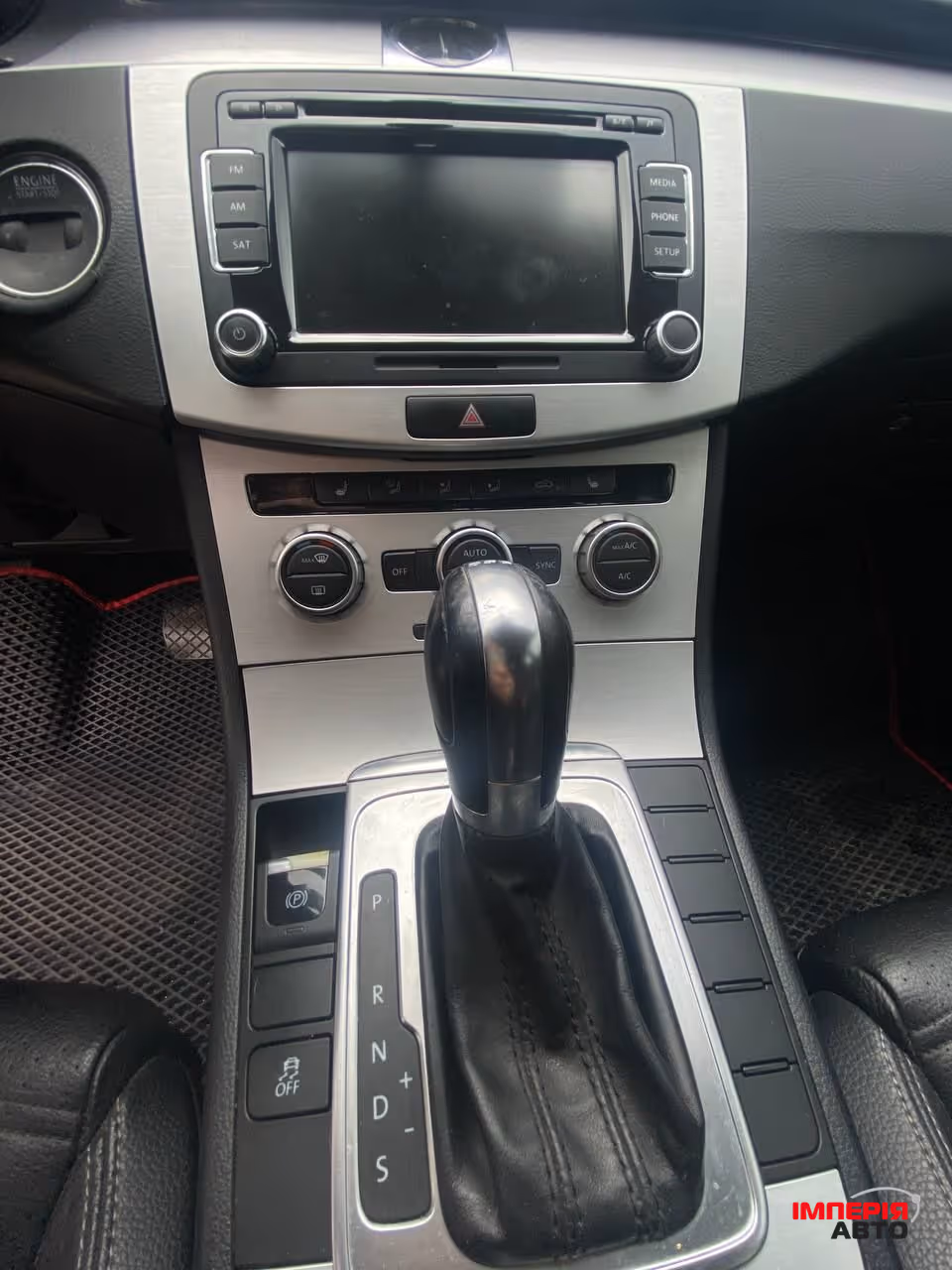 Volkswagen Passat CC - фото 15