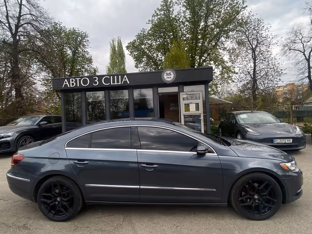 Volkswagen Passat CC - фото 2