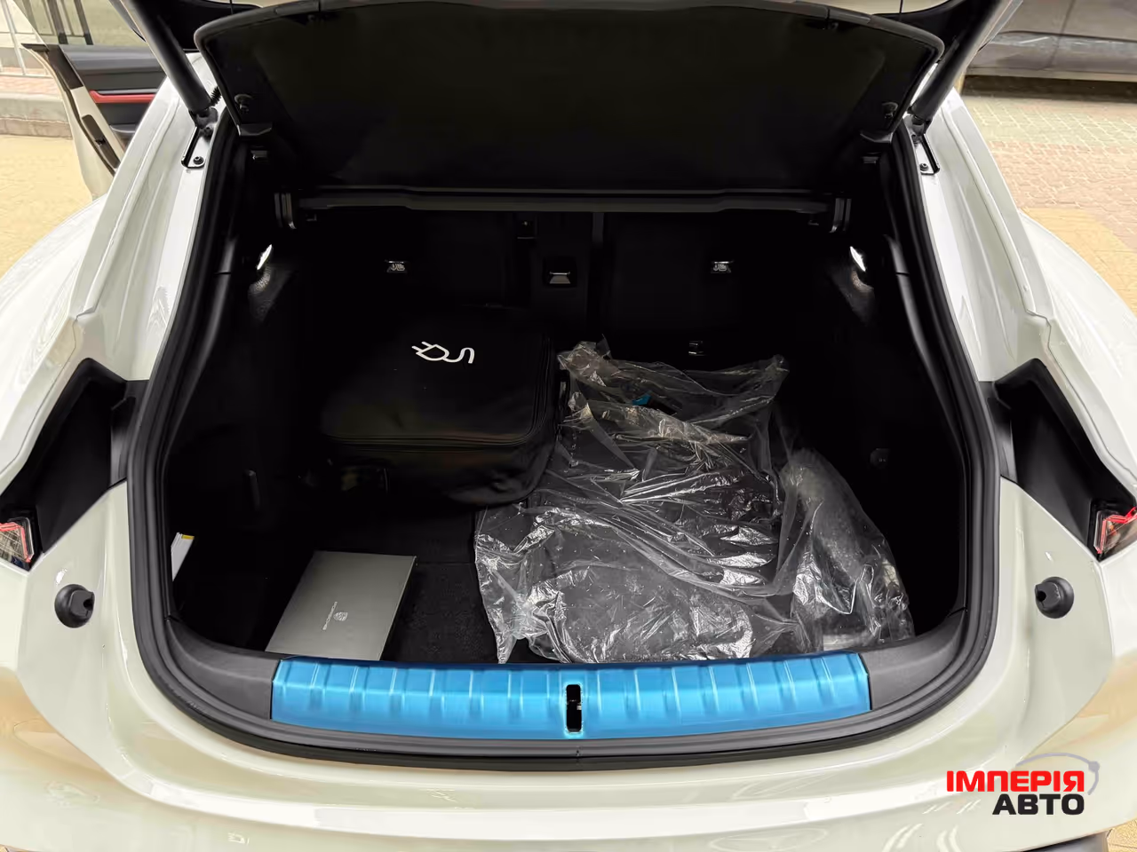 Porsche Taycan - фото 59