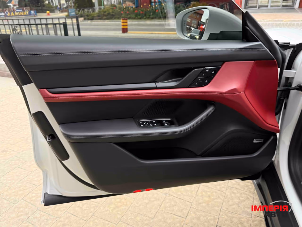 Porsche Taycan - фото 18