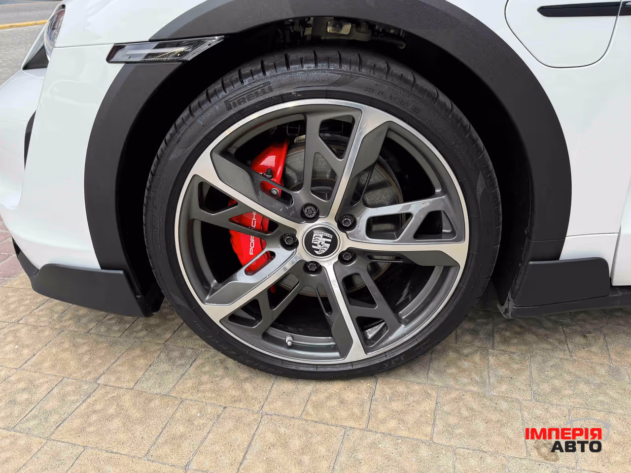 Porsche Taycan - фото 13