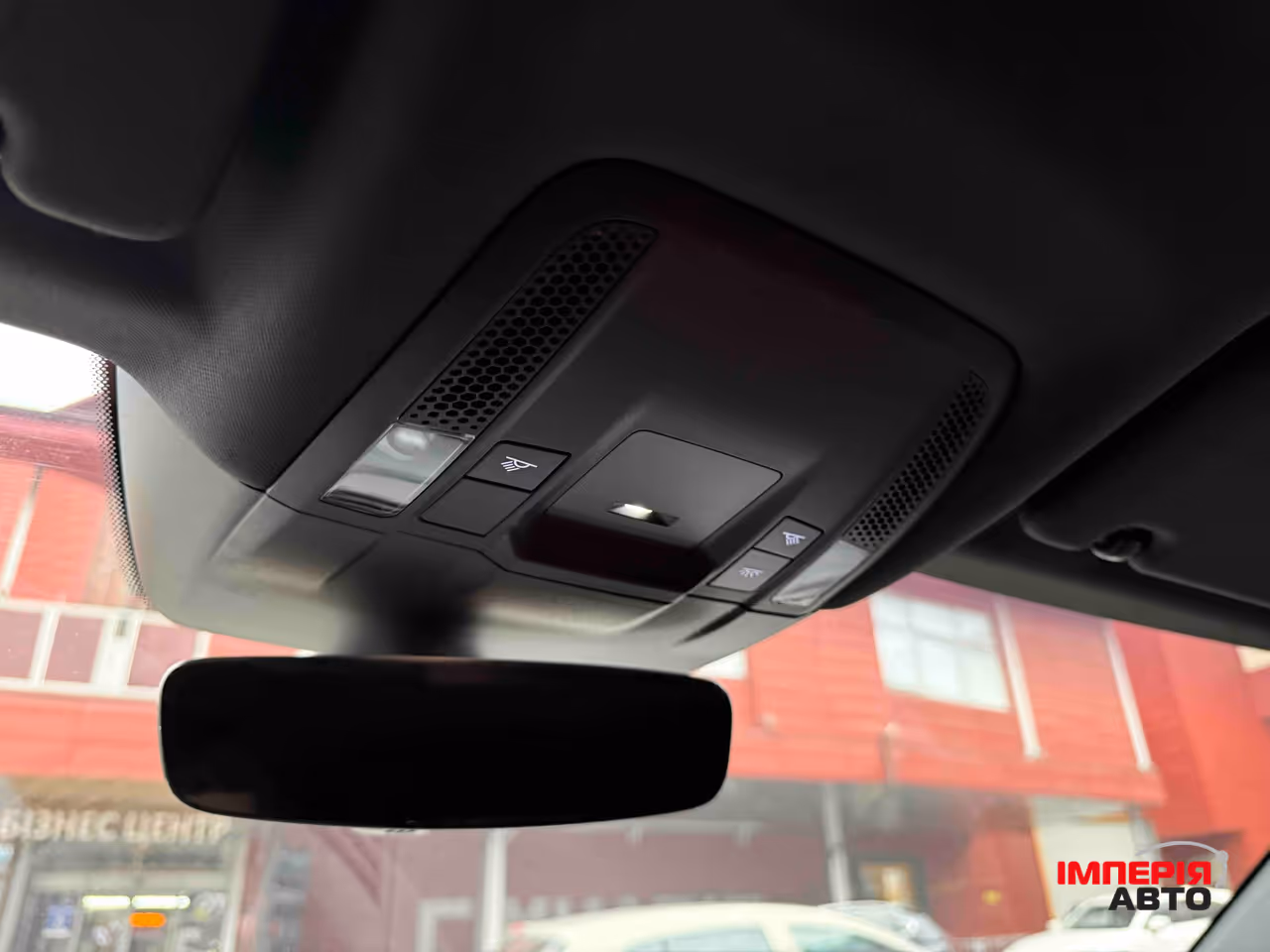 Porsche Taycan - фото 50