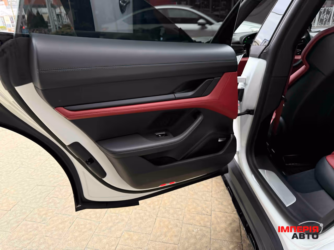 Porsche Taycan - фото 52