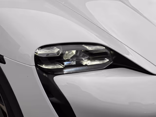 Porsche Taycan - фото 4