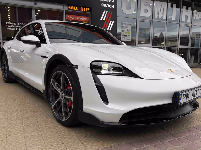 Porsche Taycan - фото 5