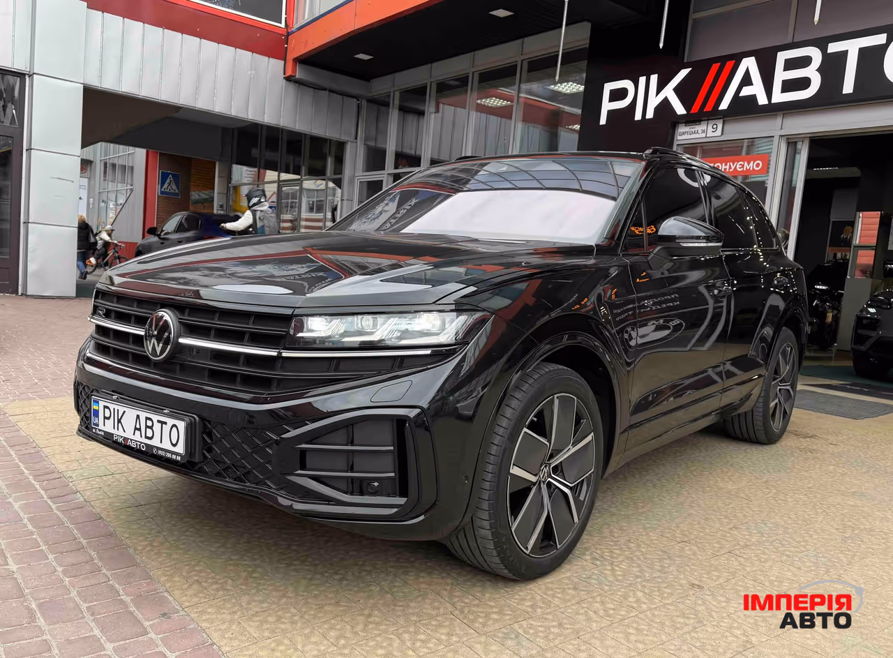 Volkswagen Touareg - фото 2