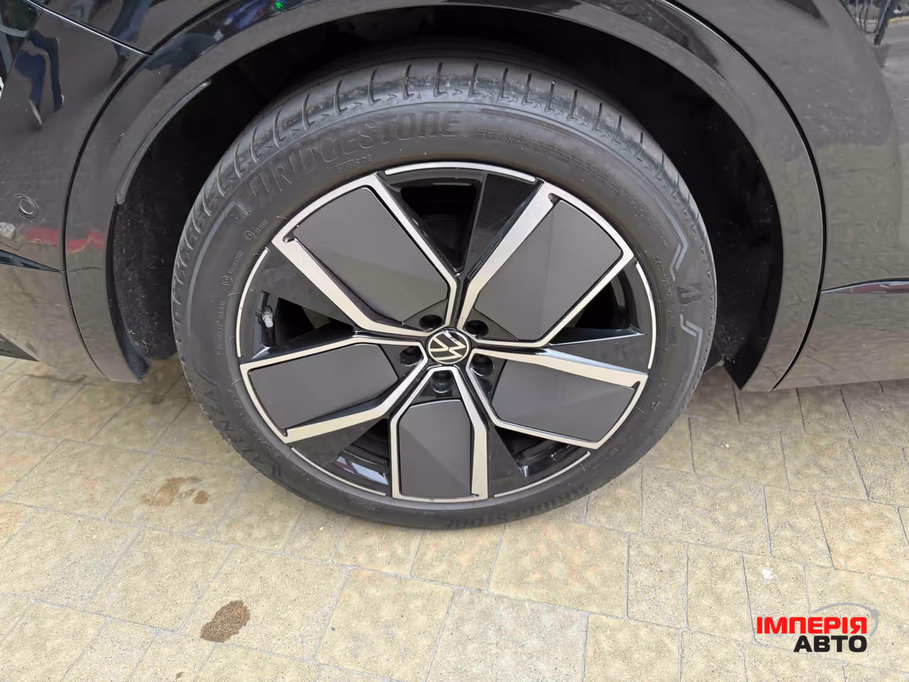 Volkswagen Touareg - фото 10