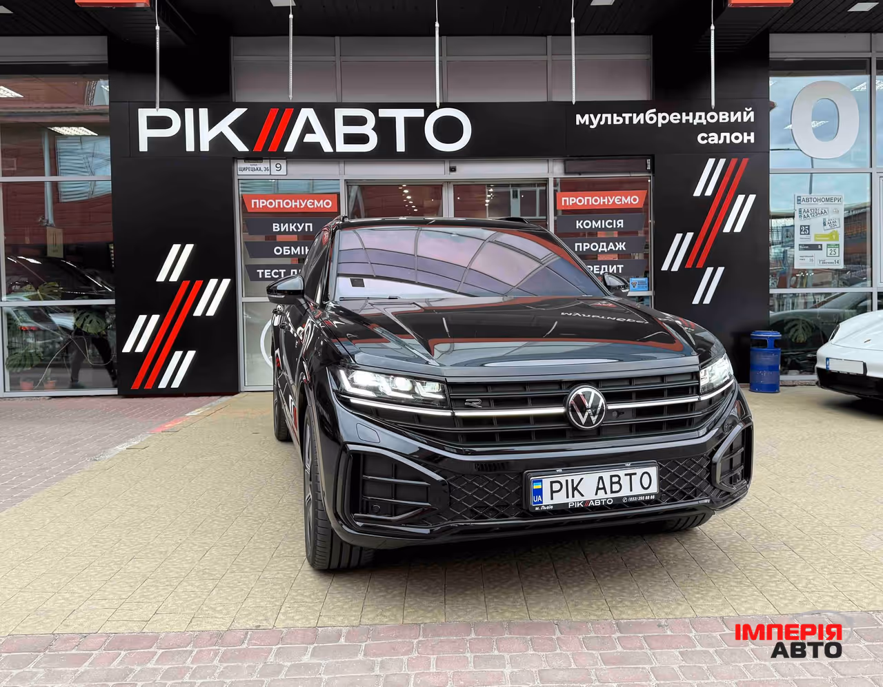 Volkswagen Touareg - фото 1