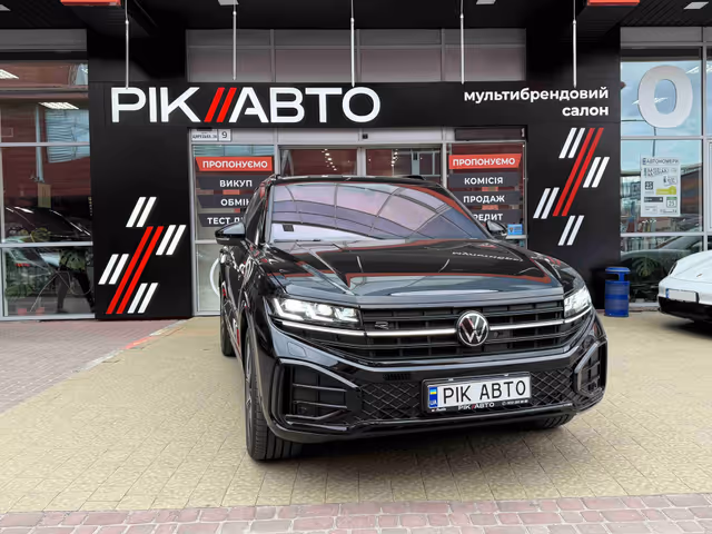 Volkswagen Touareg - фото 1