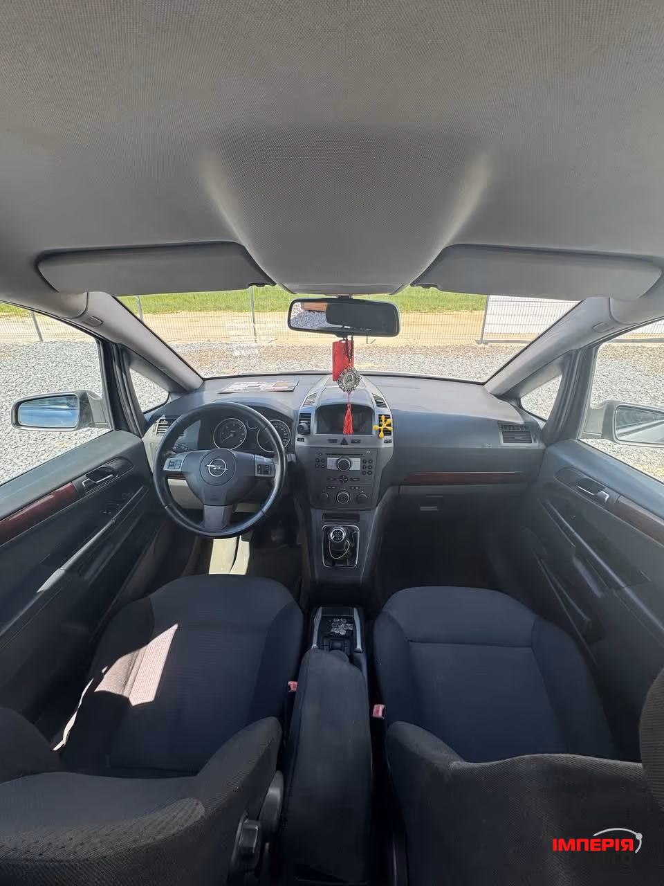Opel Zafira - фото 21