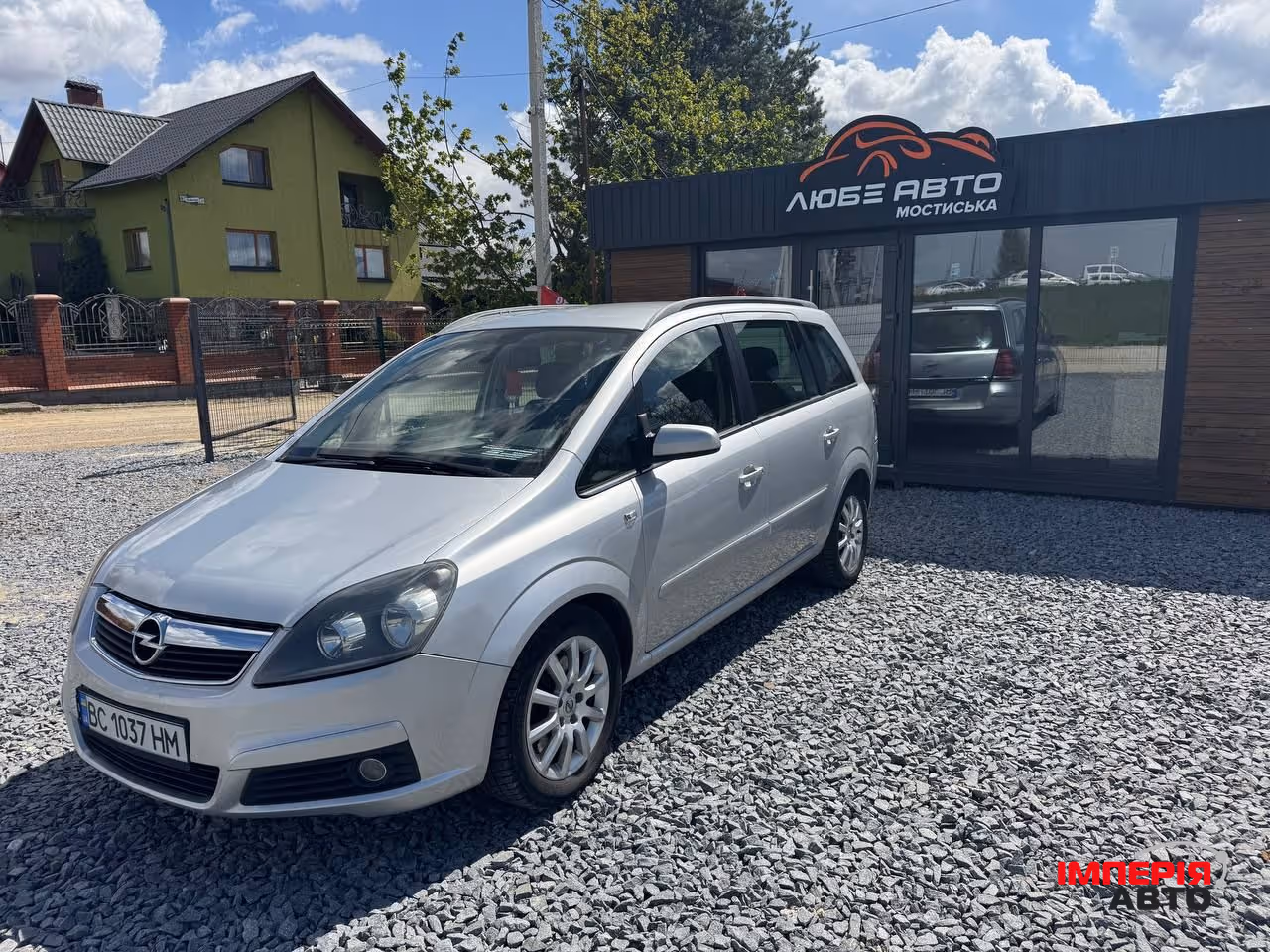 Opel Zafira - фото 12