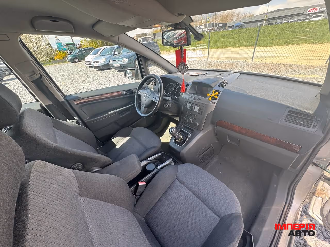 Opel Zafira - фото 23