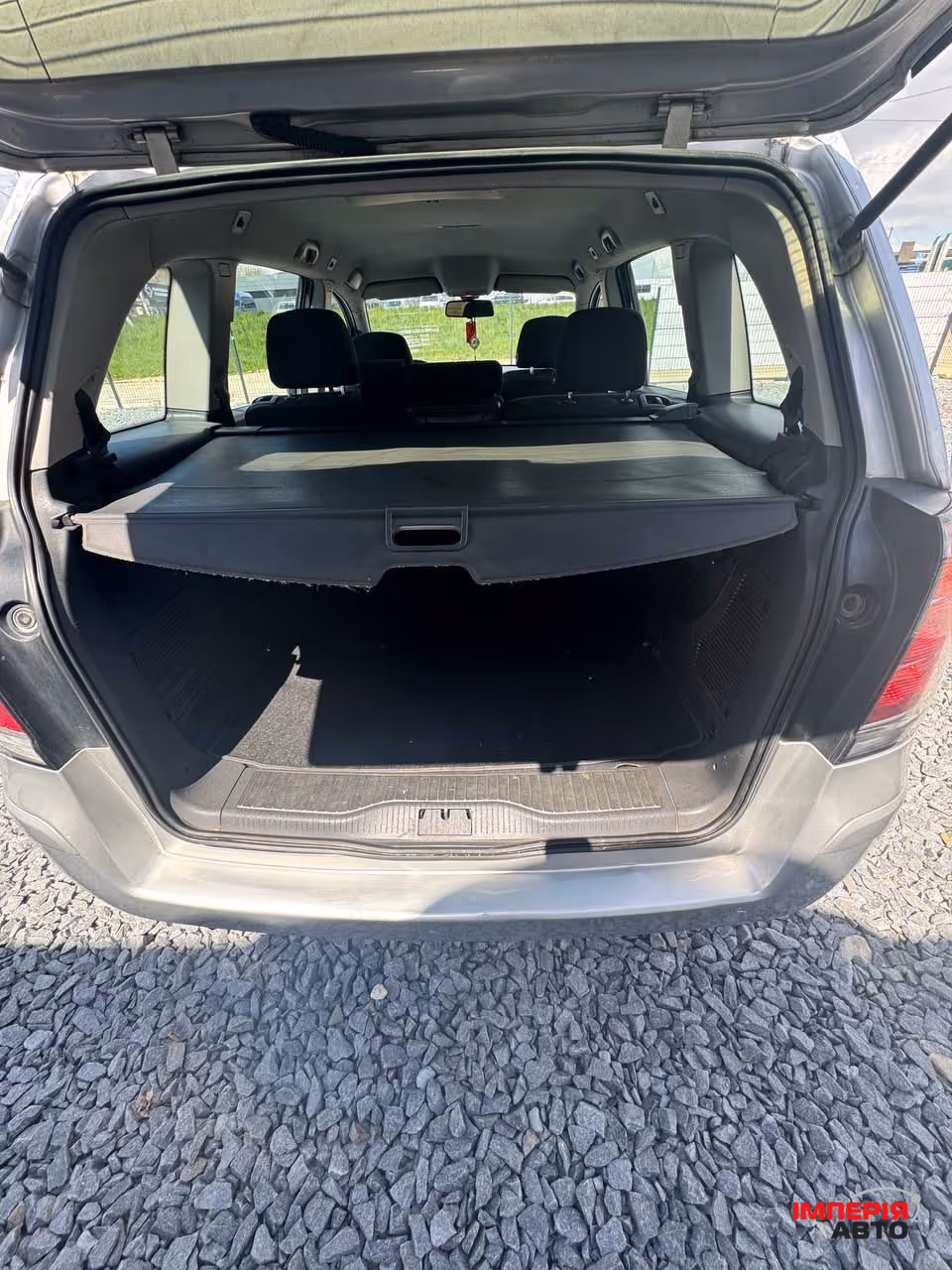 Opel Zafira - фото 25